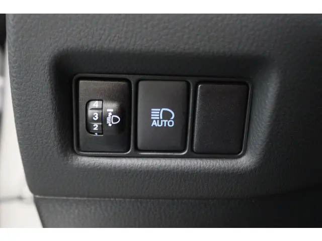 Toyota C-HR 1.8 Hybrid Dynamic 2020 Hybride Benzine 31