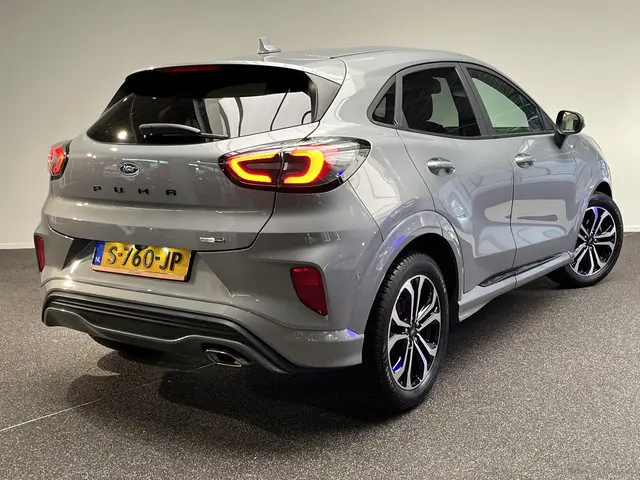 Ford Puma 1.0 EcoBoost Hybrid Titanium 2021 Benzine 2
