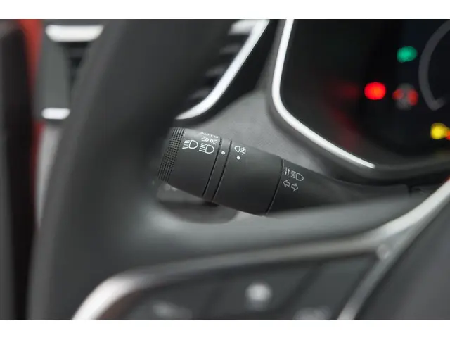 Renault Clio 1.0 TCe 90 GPF techno 2025 Benzine 39