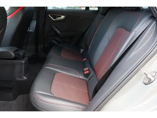 Audi Q2 35 TFSI S-Line Edition org.NL 2020 Benzine 11
