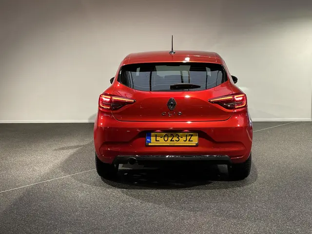 Renault Clio 1.0 TCe Intens 2021 Benzine 16