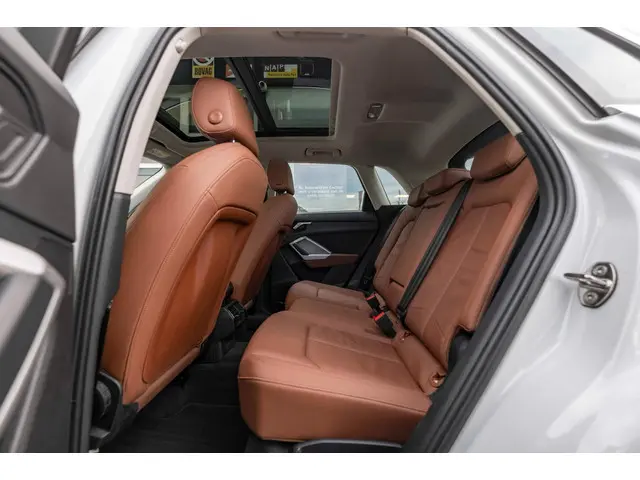 Audi Q3 35 TFSI S edition|PANO|LEER|CAMERA 2019 Benzine 23