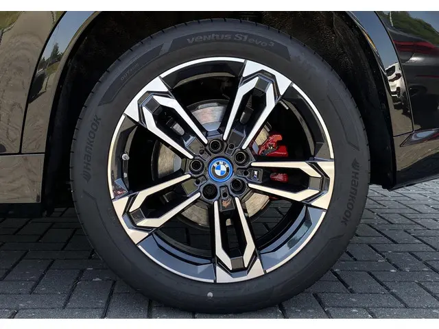 BMW iX1 eDrive20 67 kWh 2025 Elektrisch 21