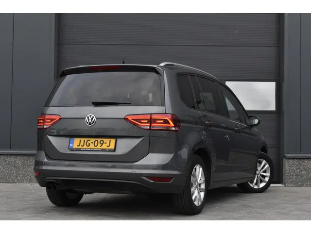 Volkswagen Touran 3