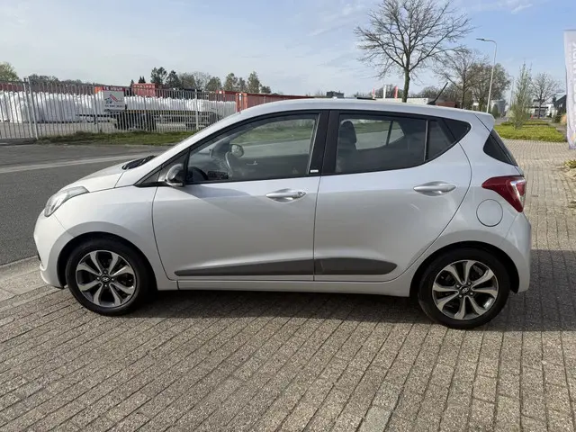 Hyundai i10 1.2i 2015 Benzine 6