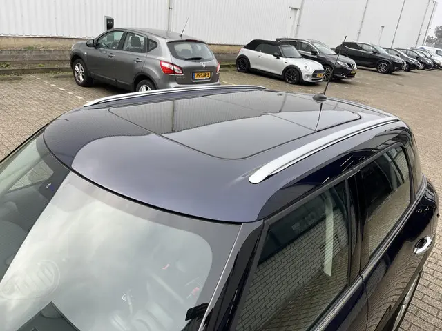 MINI Countryman 1.6 One Knockout Edition 2014 Benzine 69