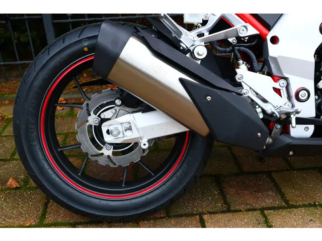 Yamaha YZF R125 TRMOTOR 125 GP-ONE [A1 A2] 2026 Benzine 16