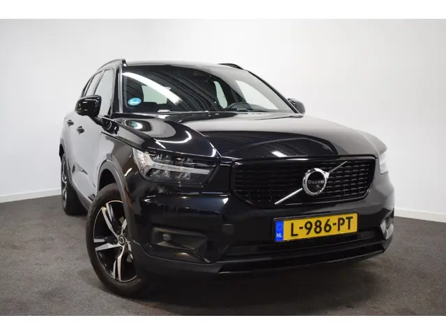 Volvo XC40 T3 163pk AUT8 R-Design/ 2020 Benzine 23