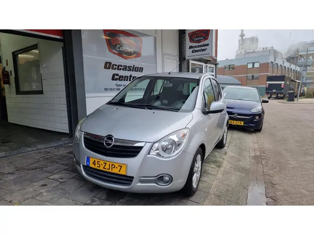 Opel Agila 1.2 Edition AUTOMAAT 2012 Benzine 3