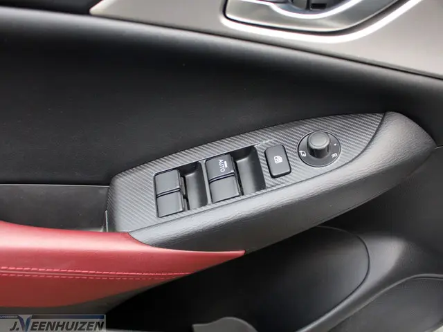 Mazda CX-3 2.0 SkyActiv-G 120 GT-M 2016 Benzine 17