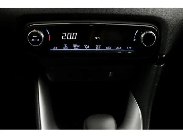 Toyota Yaris 1.5 Hybrid Comfort wit 2022 Hybride Benzine 24