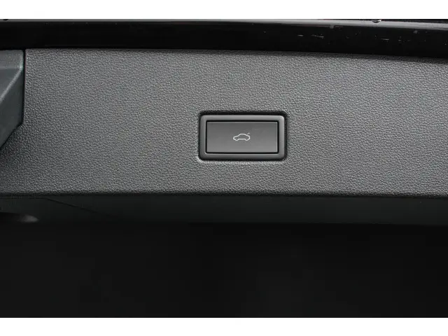 Volkswagen T-Roc 1.5 TSI DSG Style 2023 Benzine 26