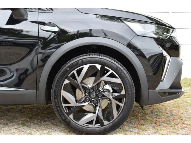 Renault Captur esprit Alpine 2025 Benzine 13