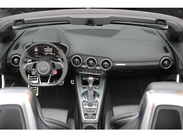 Audi TT Roadster TT RS quattro 2018 Benzine 4