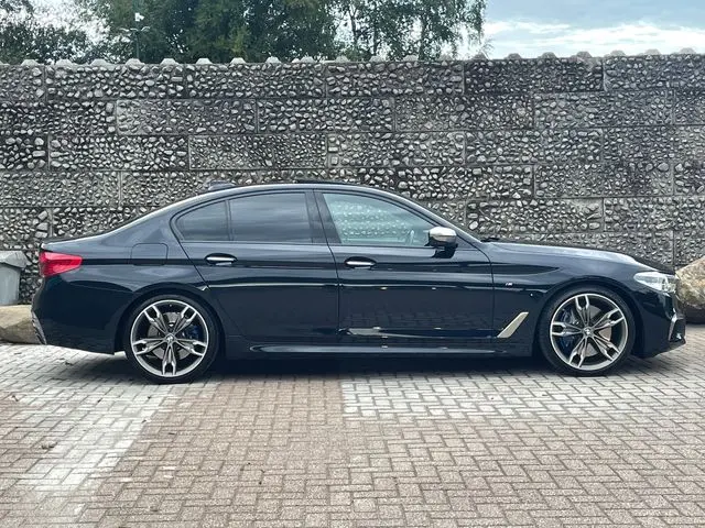 BMW 5 Serie M550d xDrive High Executive 2018 Diesel 5