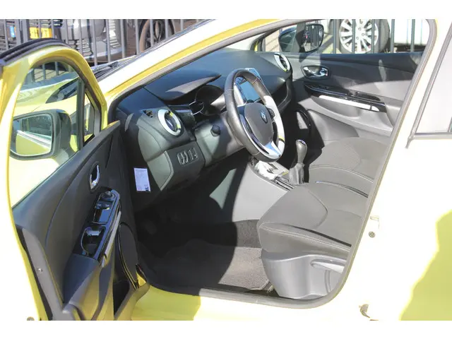 Renault Clio 0.9 TCe Navigatie, Airco! 2013 Benzine 3