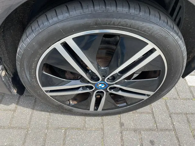 BMW i3 Basis 22 kWh 2013 Elektrisch 26