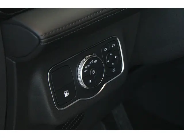 Omoda 9 SHS 1.5T-GDi SHS-P Premium 2026 Hybride Benzine 26