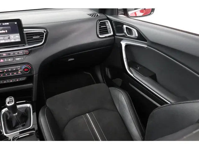 Kia ProCeed 1.0 T-GDI GT-Line 2019 Benzine 22