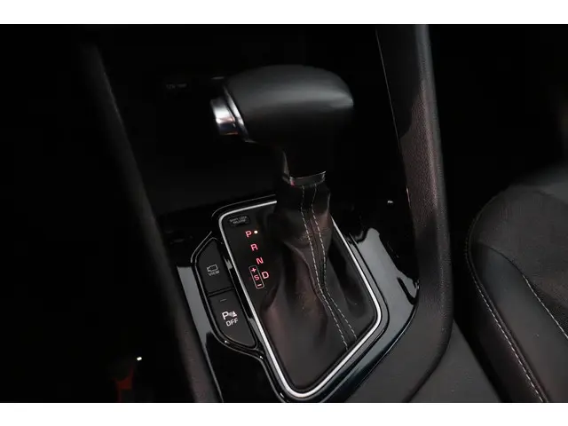 Kia Niro 1.6 GDi Hybrid DynamicLine 2020 Hybride Benzine 24