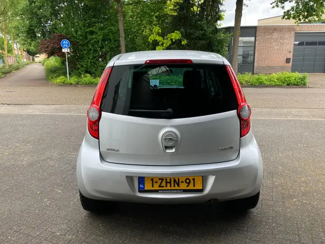 Opel Agila 1.0 Berlin Airco 9500Km N.a.p 2015 Benzine 10