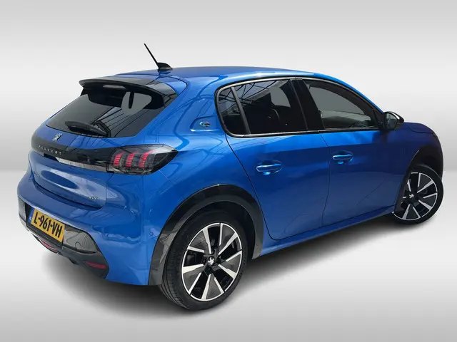 Peugeot e-208 2