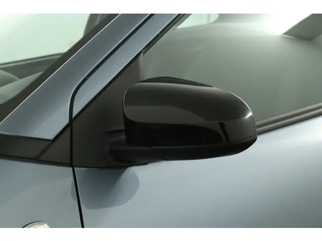 Toyota Aygo X 1.0 VVT-i MT Play 2024 Benzine 32