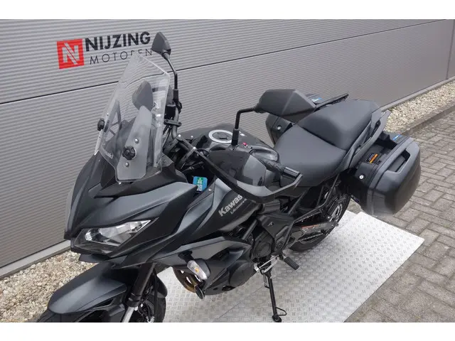 Kawasaki Versys 650 GRAND TOURER 2016 Benzine 20