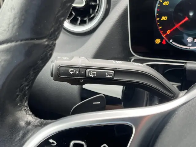 Mercedes-Benz B-Klasse 180 Launch Edition 2020 Benzine 39