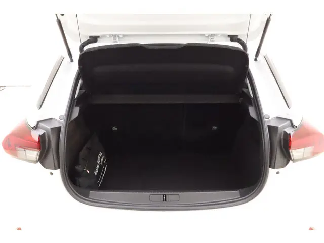 Opel Corsa 1.2 Level 3 2023 Benzine 13
