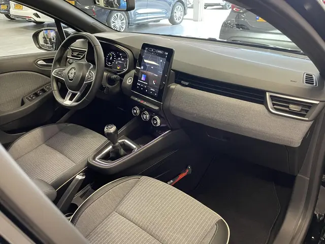 Renault Clio 1.0 TCe 90 GPF techno 2024 Benzine 46