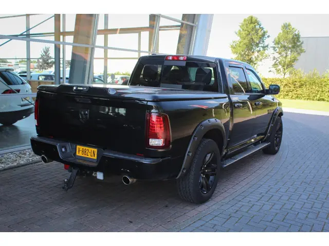 Dodge Ram 1500 5.7 V8 4x4 QC 6'4 2018 LPG/Gas 7