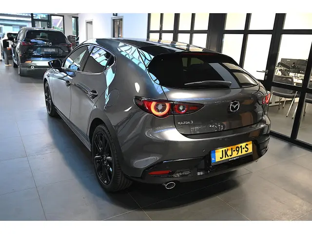 Mazda 3 e-SkyActiv-G 140 automaat Homura 2025 Benzine 3