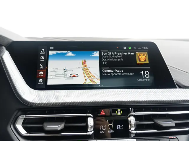 BMW 2 Serie Gran Coupé 220i 2023 Benzine 36