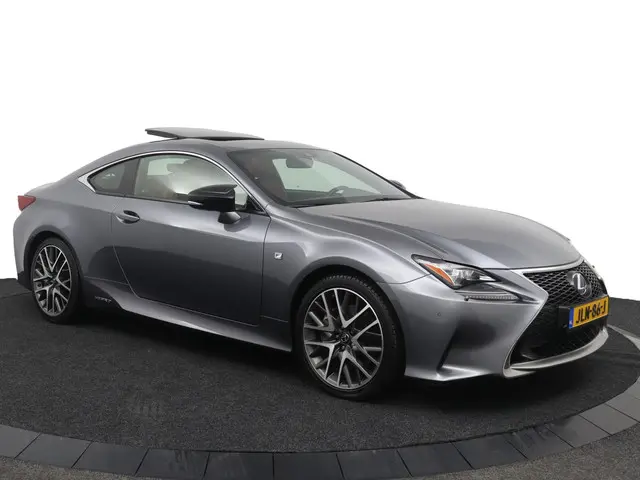 Lexus RC 300h F Sport Line 2016 Hybride Benzine 14