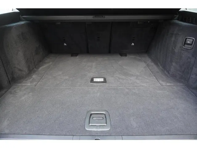 BMW 5 Serie Touring 520i 2018 Benzine 30