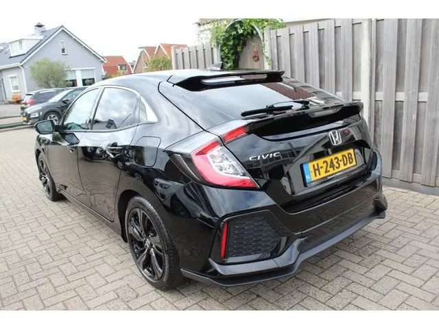 Honda Civic 1.0 i-VTEC Premium Automaat 2020 Benzine 4