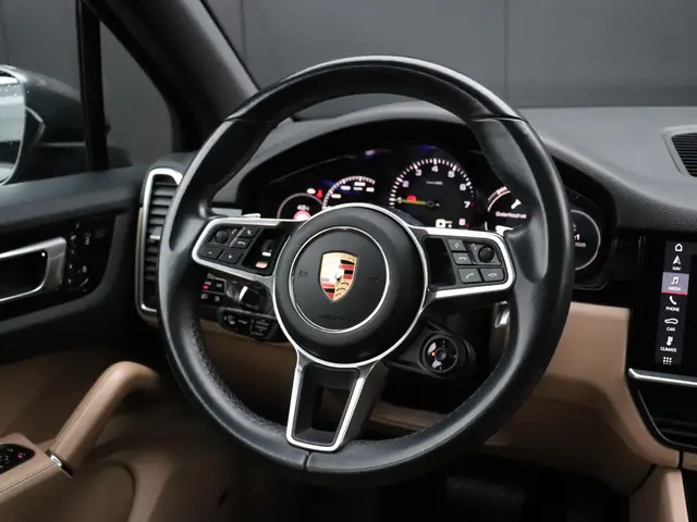 Porsche Cayenne 3.0 E-Hybrid 2019 Hybride Benzine 26
