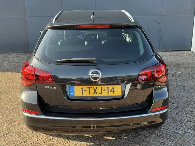 Opel Astra Sports Tourer 1.4 Turbo Cosmo 2014 Benzine 9