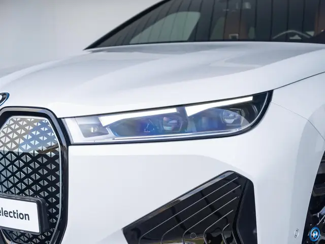 BMW iX M60 2023 Elektrisch 13