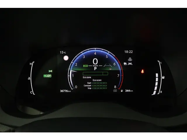 Toyota Yaris 1.5 Hybrid 115 Dynamic 2025 Hybride Benzine 6