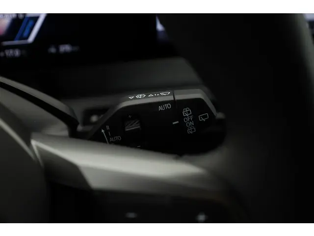 BMW iX xDrive45 101 kWh M Sport Pro 2025 Elektrisch 17