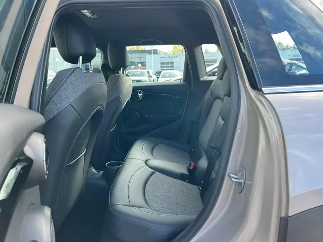 MINI Cooper 1.5 Business Edition 2021 Benzine 6