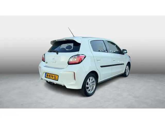 Mitsubishi Space Star 1.2 Intense 2021 Benzine 2