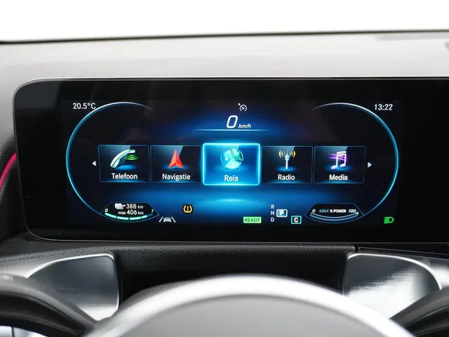 Mercedes-Benz EQB 250 Luxury Line 67 kWh 2023 Elektrisch 31