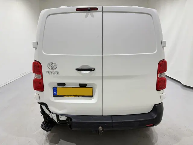 Toyota ProAce Compact 1.5 D-4D Cool Comfort 2021 Diesel 5