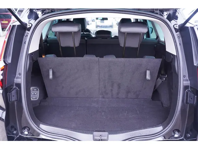Renault Grand Scénic 1.3 TCe Techno 7p. 2022 Benzine 10