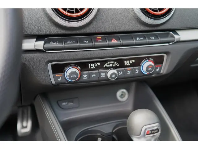Audi S3 2.0 TFSI S3 quattro 2017 Benzine 32