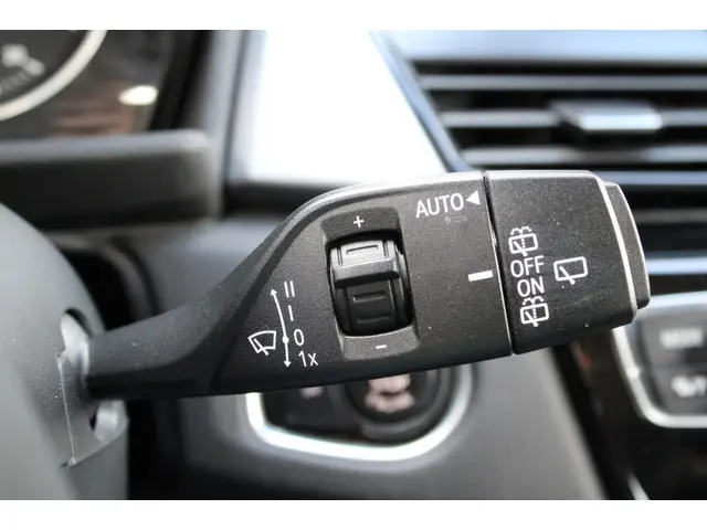 BMW 2 Serie Active Tourer 218d M Sport 2015 Diesel 23