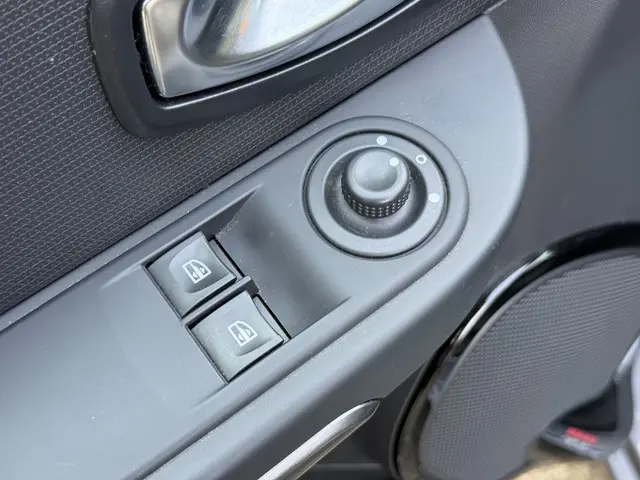 Renault Clio 0.9 TCe ECO Night&Day 2016 Benzine 22